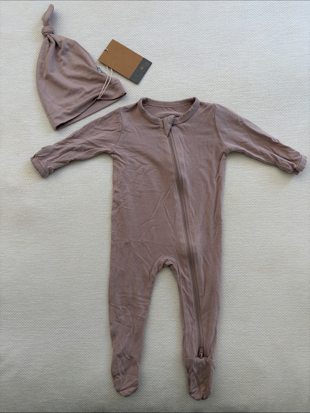 Kyte BABY Zippered Footie in Sunset & Hat in Sunset